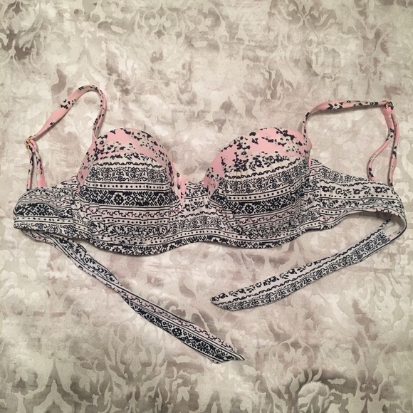 super cute bikini top - Picture 2 of 3